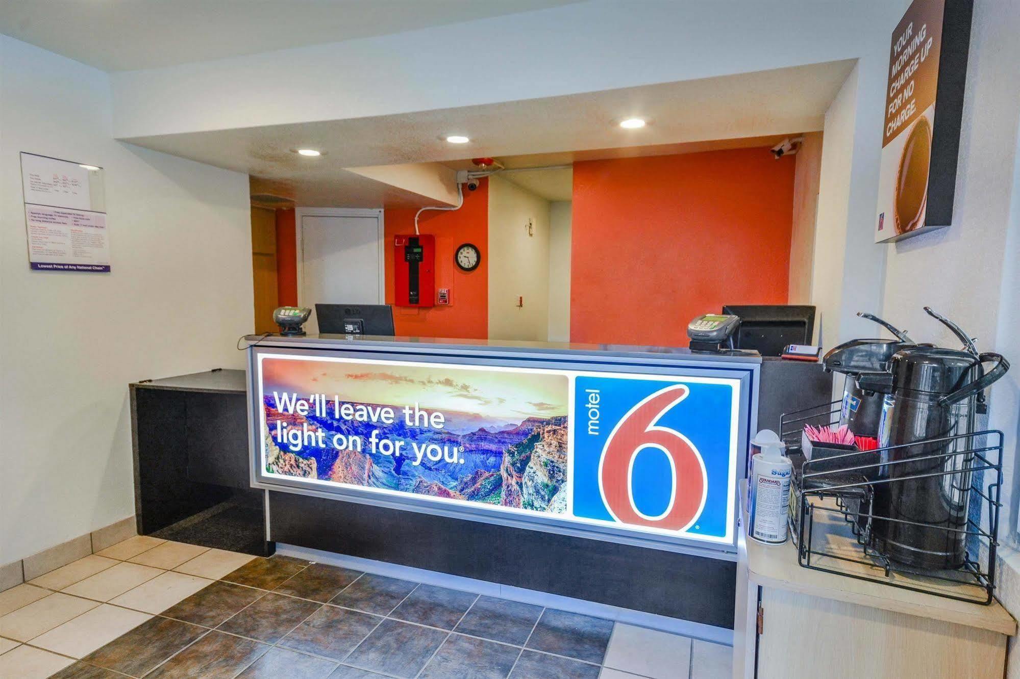 Motel 6-Huntsville, Tx エクステリア 写真