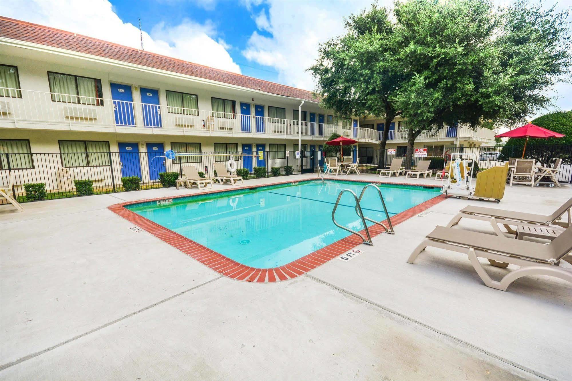 Motel 6-Huntsville, Tx エクステリア 写真
